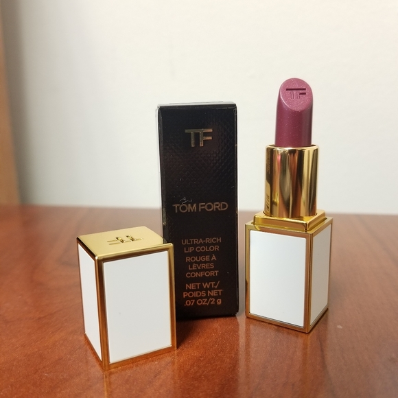 Tom Ford Other - Tom Ford mini lipstick in Valentina